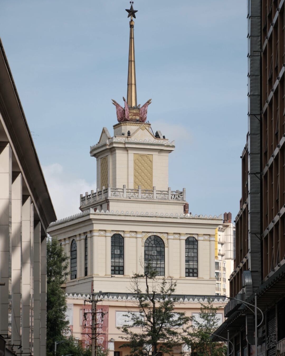 Experience the City's Vibrance — Kunming (1)