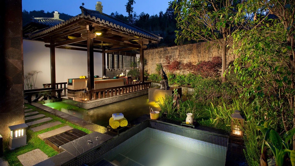 Arrive & Rehai Hot Spring — Tengchong (2)