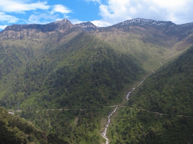 Nujiang: The Missionary Road