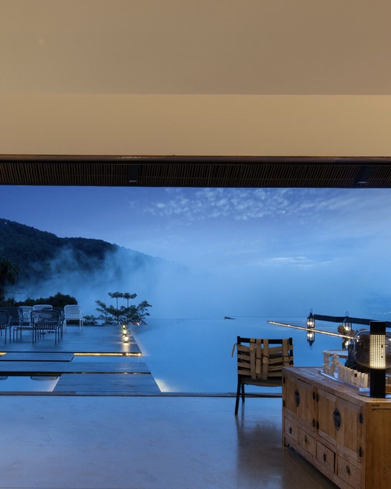 A hillside retreat offering cool mountain air above Xishuangbanna's jungle — Yunnan tropical tour