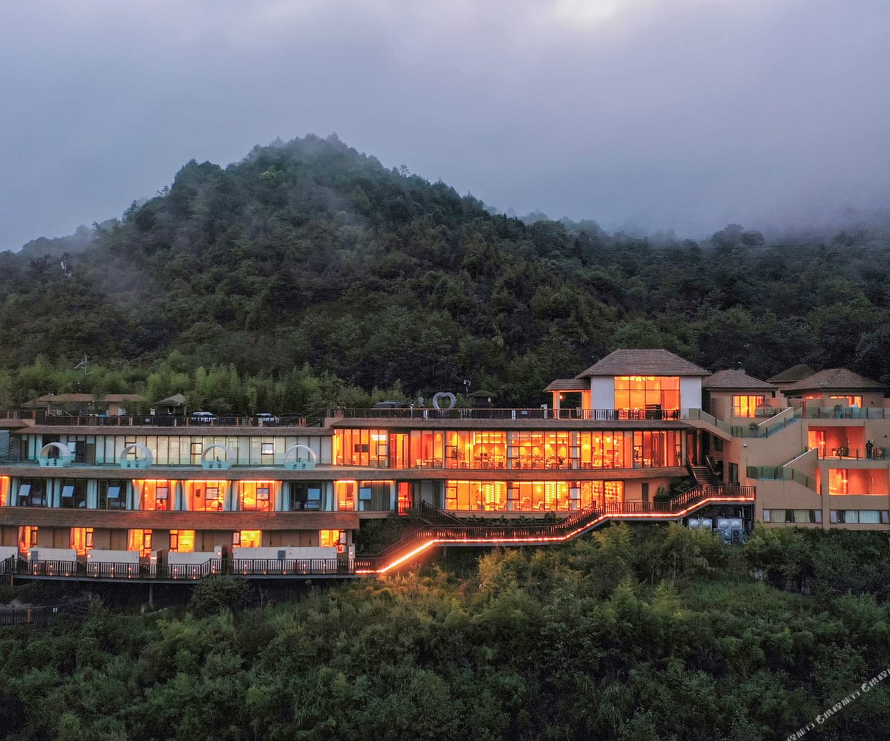 Duoyishu Half-Mountain — Duoyishu · Yuanyang (boutique stay)