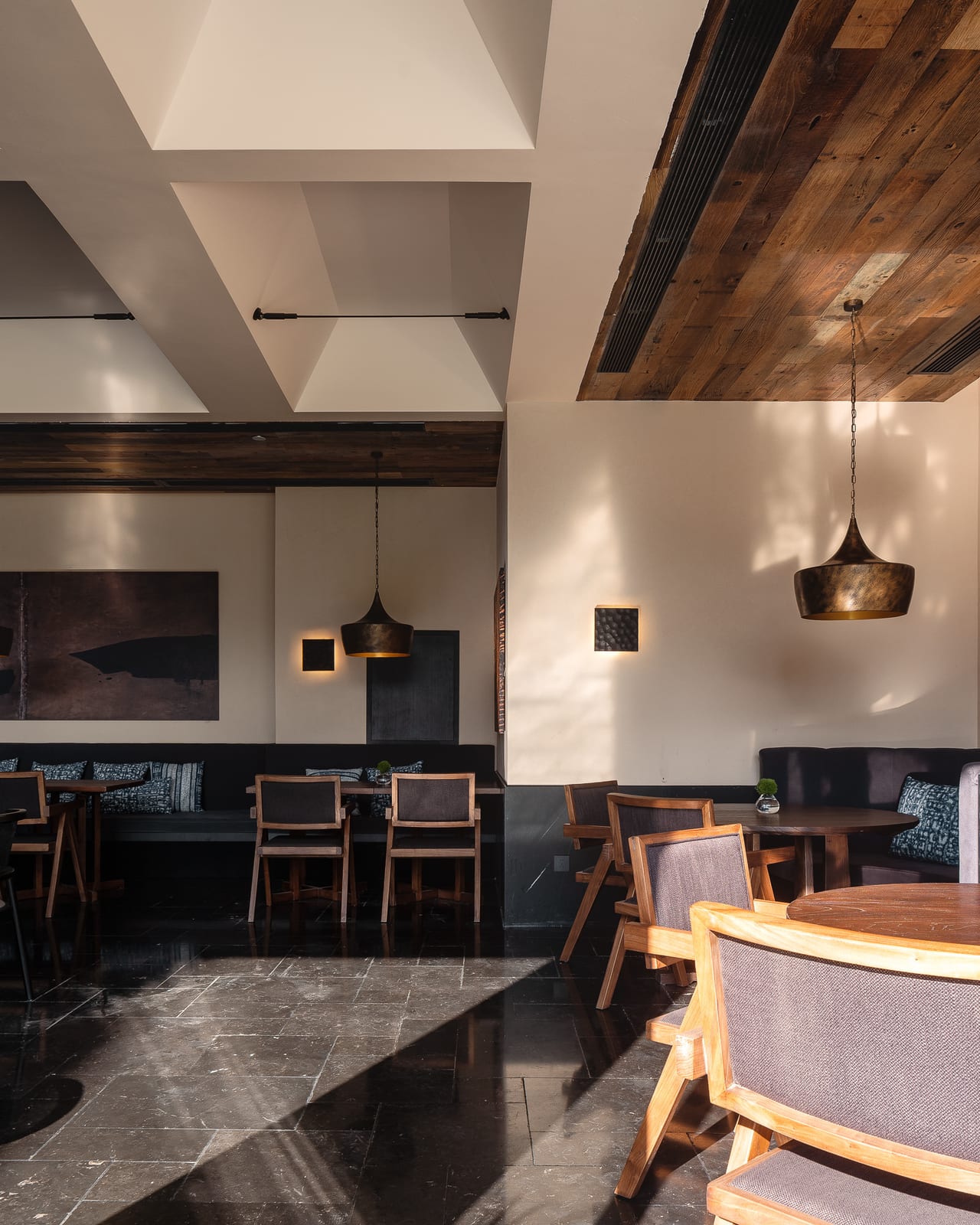 Kasion Erhai — the restaurant, timber ceiling and pendant lights