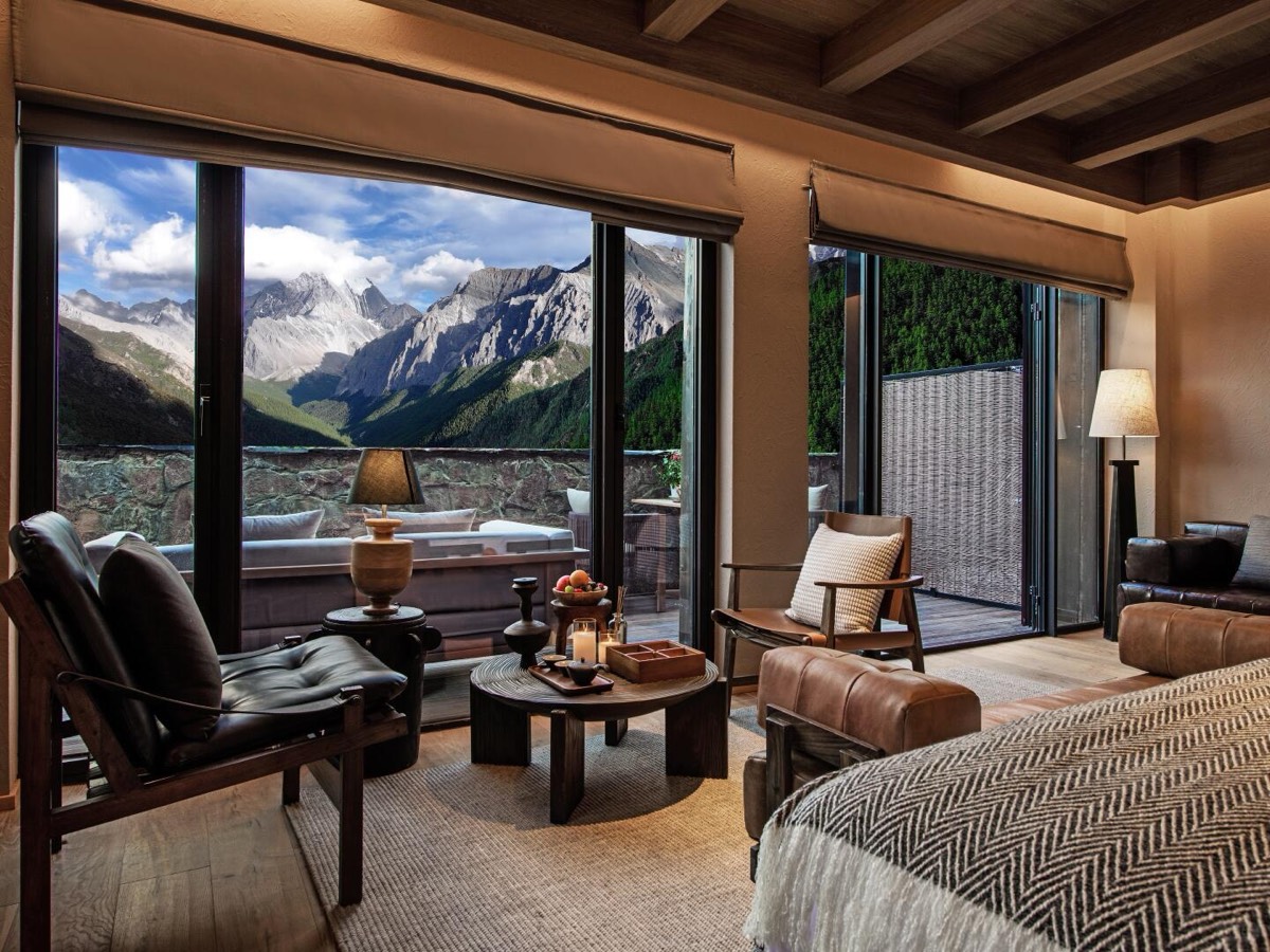 Qianqiu Snow — Daocheng Yading — Daocheng Yading (4)