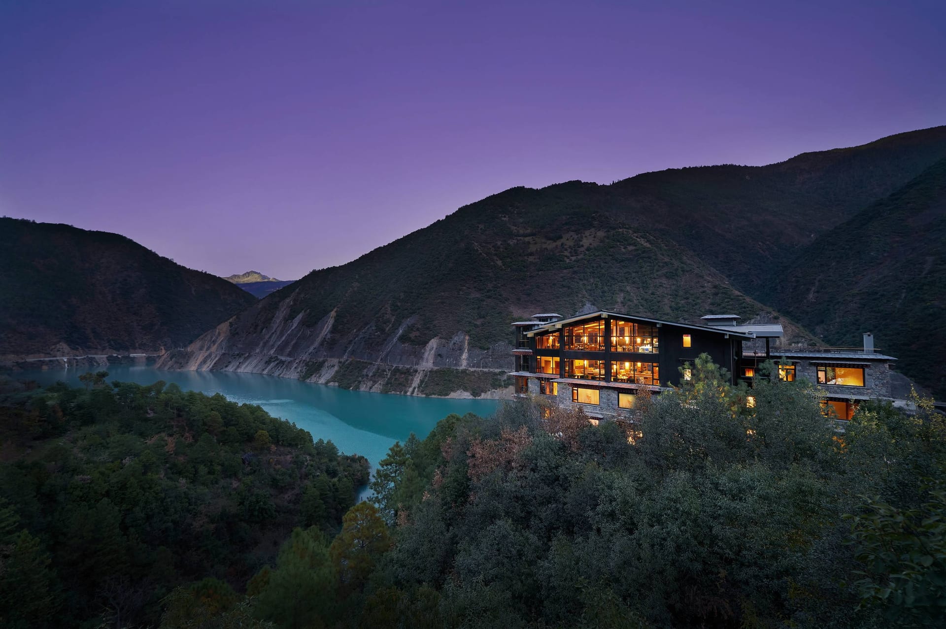 Songtsam Lodge Cizhong — Cizhong · Deqin (boutique stay)