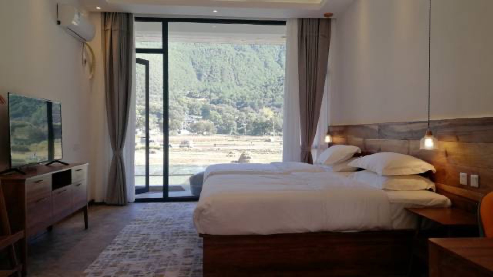 Tianyu Tacheng — Tacheng · hidden valley (boutique stay)
