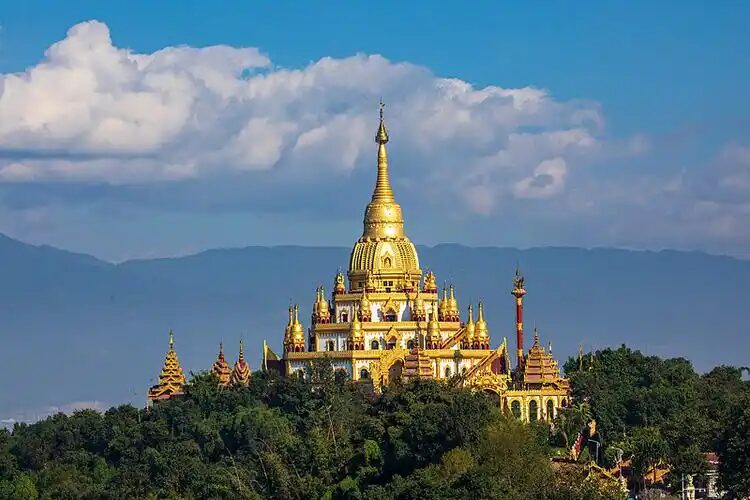Golden pagoda above the Dai borderlands, Dehong